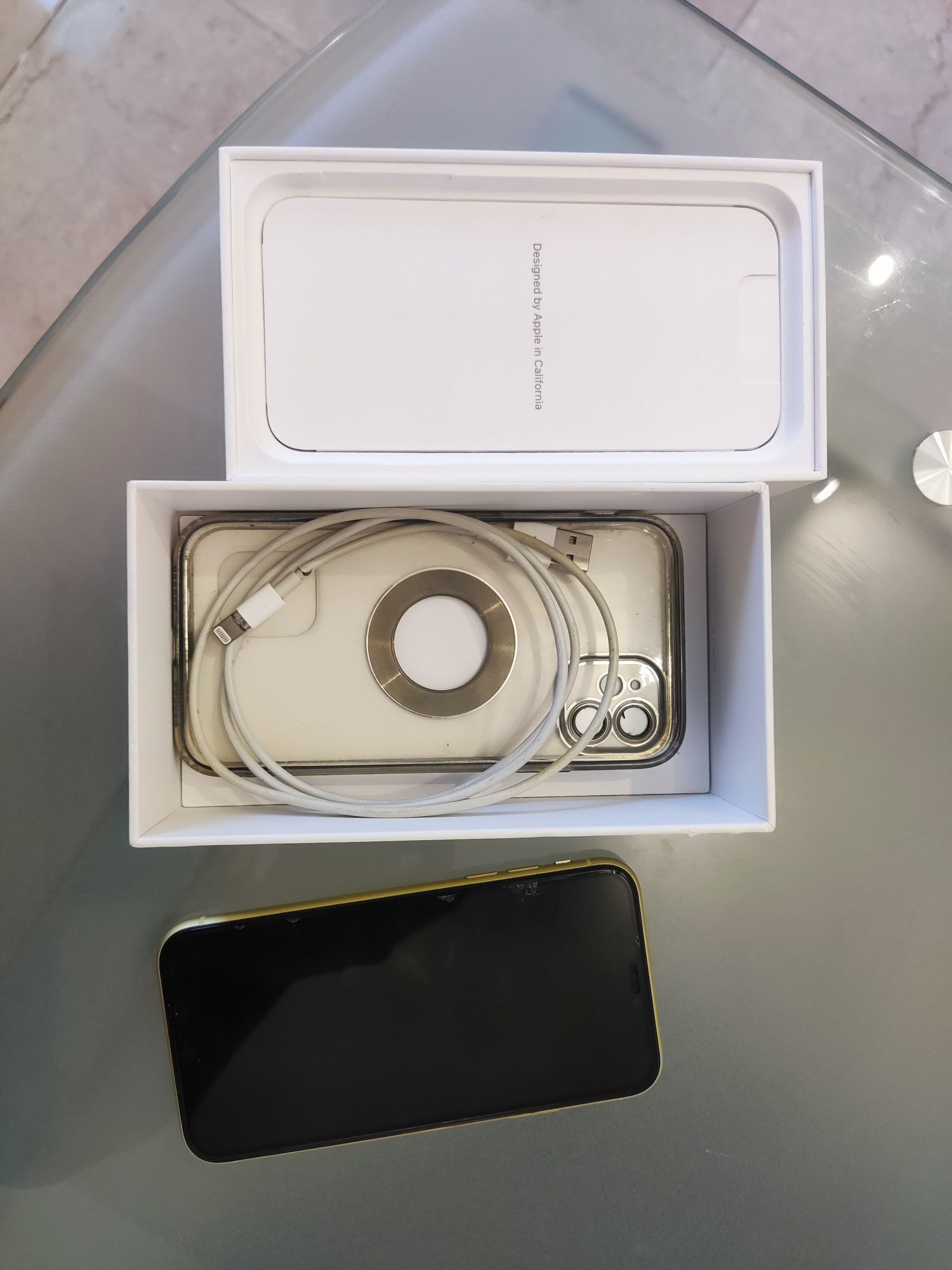 Iphone 11 gold с кутия