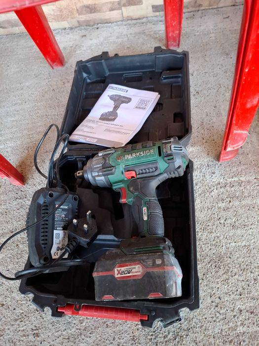 Impact Parkside cu acumulator