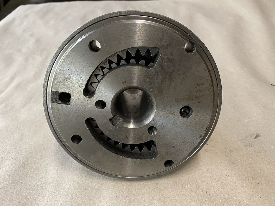 Хидравлична помпа за трансмисия на Матбро и Сандерсън