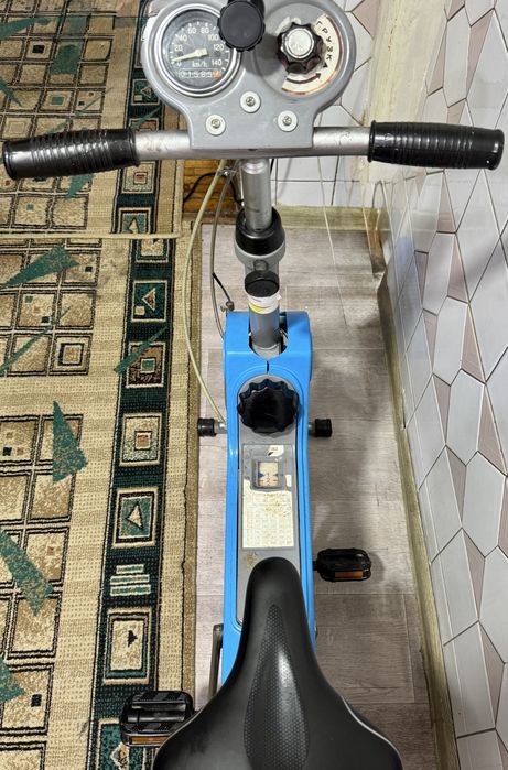 Тренежерный велосипед