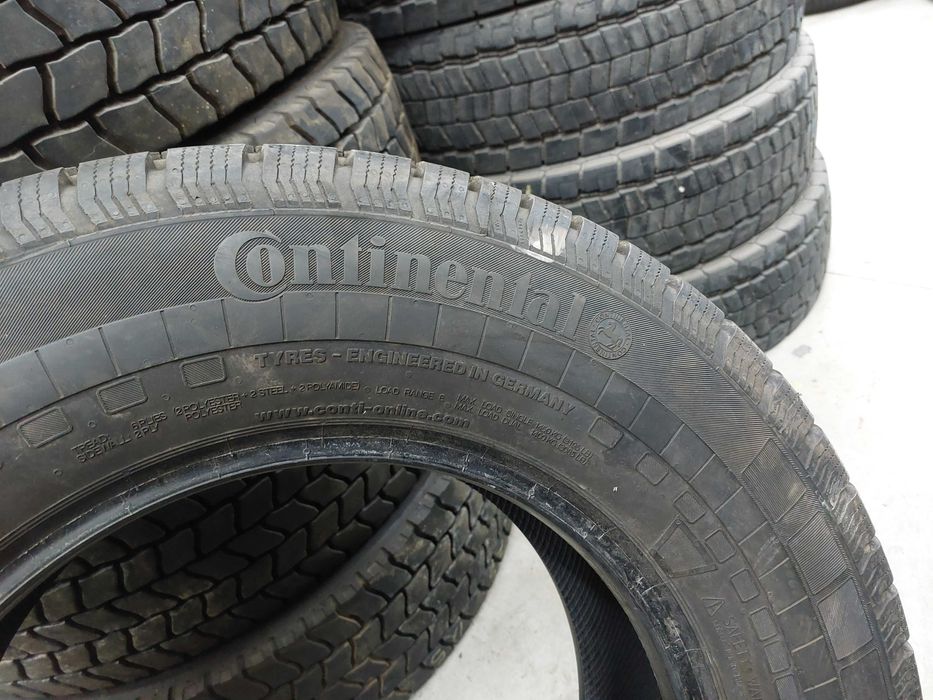 2бр.всесезонни гуми CONTINENTAL 225/75/16C 121R DOT 4722