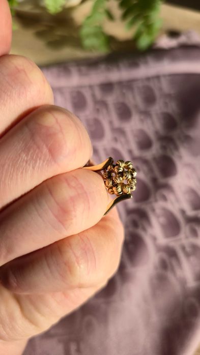 Продается кольцо золотое