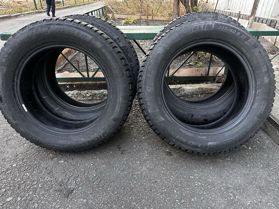 Michelin X-Ice North 4
