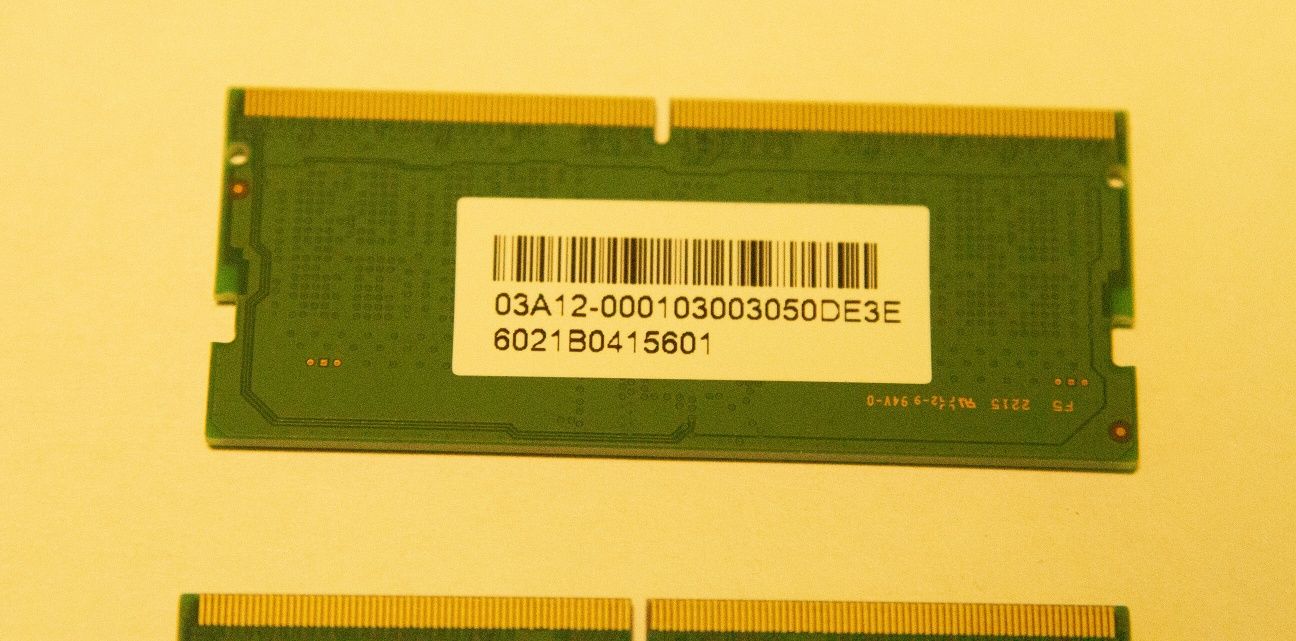 Новый комплект Samsung 16GB So Dimm DDR5 4800Mhz