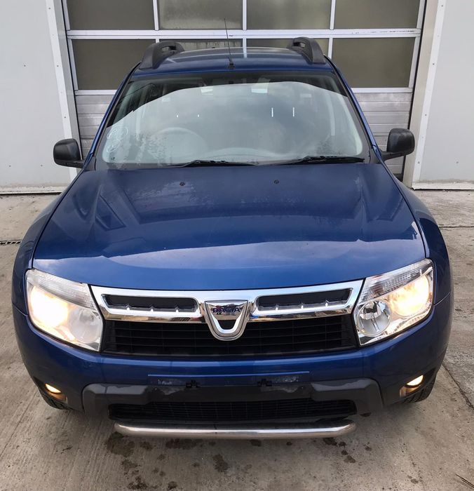 Bara fata, capota, aripi, prag, haion, usa, grila, geam Dacia Duster