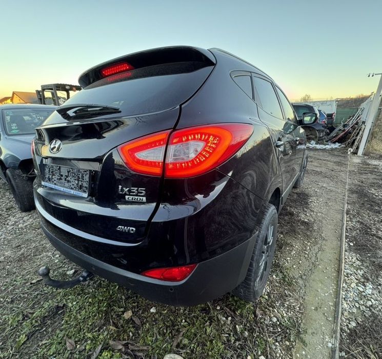 dezmembrez dezmembrări Hyundai iX35 2014 20 diesel 135 kw D4HA 160 mi km cutie automata 4x4 interior piele  gps navigație