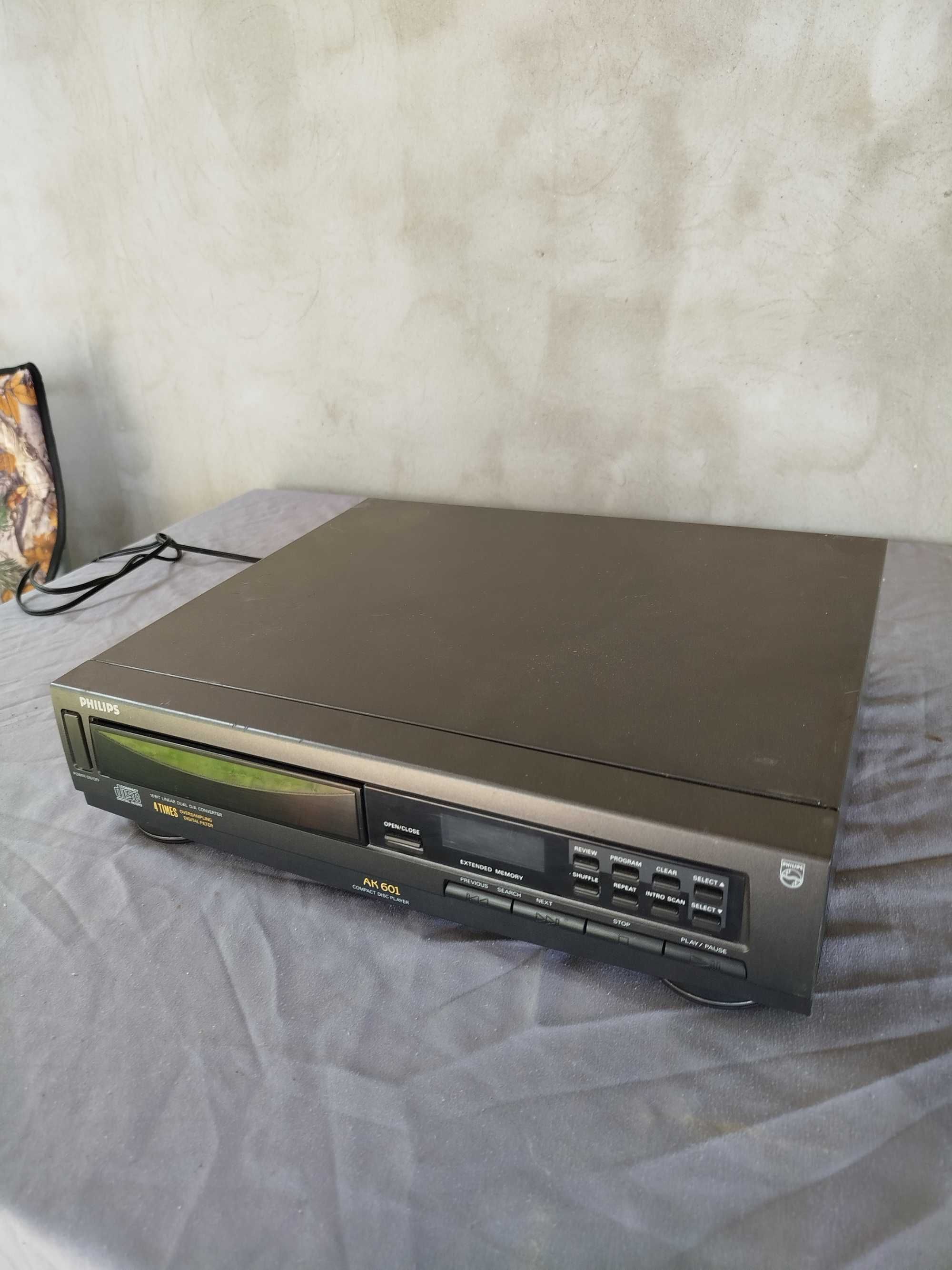 Cd player Philips model AK 601. Made in Austria! Defect!