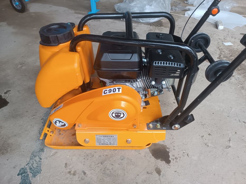 Вибро пилита с90 сотилади