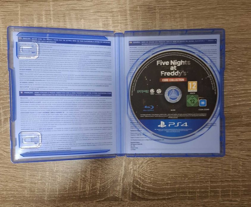 Five nights at Freddy's (Core Collection)