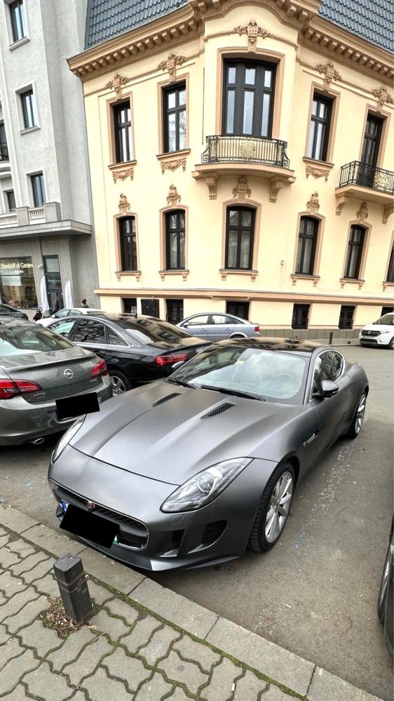 Jaguar F type primul proprietar