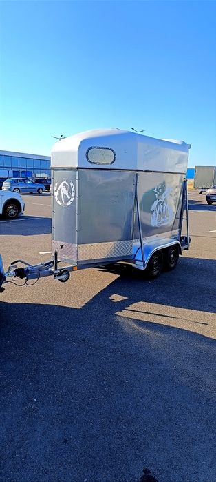 Vand remorca/ animal /cai reconditionat total, inmatriculat 2000kg