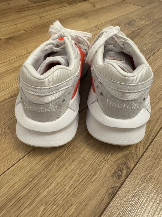 Дамски маратонки Reebok Gigi Hadid 24,5 см