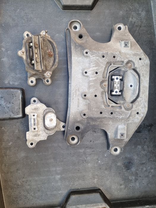 Tampon motor, tampon cutie, jug motor, jug cutie Audi A4 B8 2009-2016