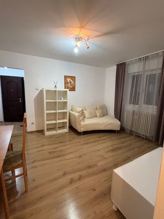 Inchiriez apartamant