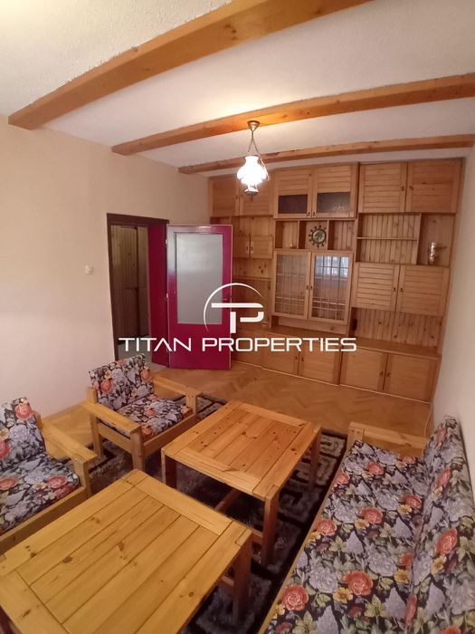 Дава се под наем Тристаен апартамент в Пловдив, Младежки Хълм - 98 кв.м за 495 € - Снимка #1