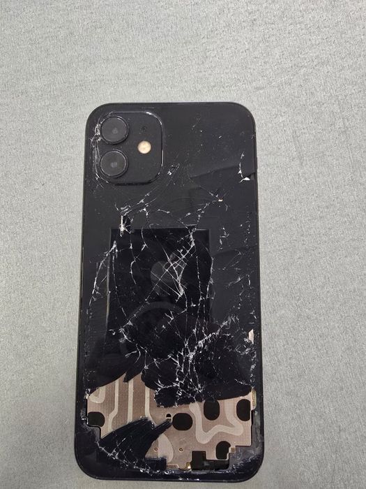 İphone 12 б/у 128 гб