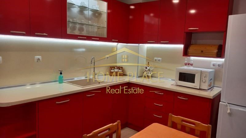 Дава се под наем Четиристаен апартамент в Варна, ХЕИ - 89 кв.м за 750 € - Снимка #1