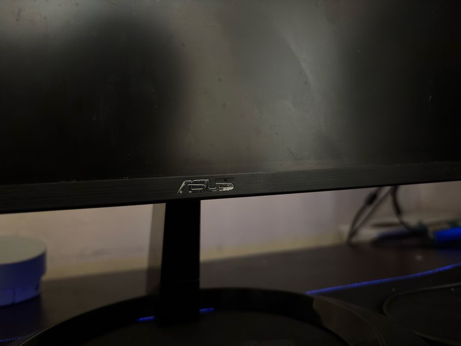 Монитор Asus 24инча 75hz