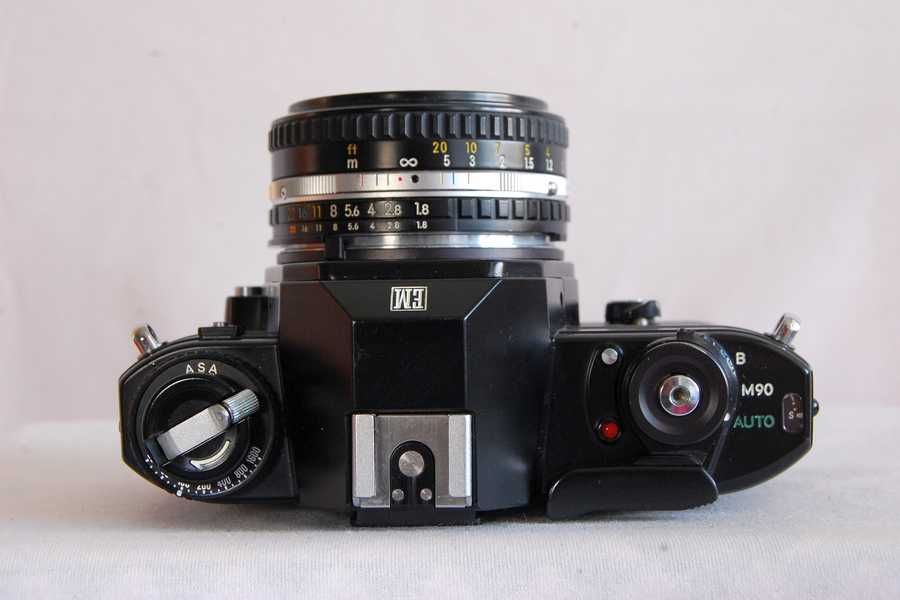 Nikon em cu obiectiv nikkor 1.8 50 E series, aparat foto slr cu film