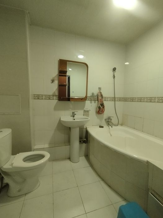 Аренда. Тузел 1 массивида 3 хонали уй ижарага берилади.