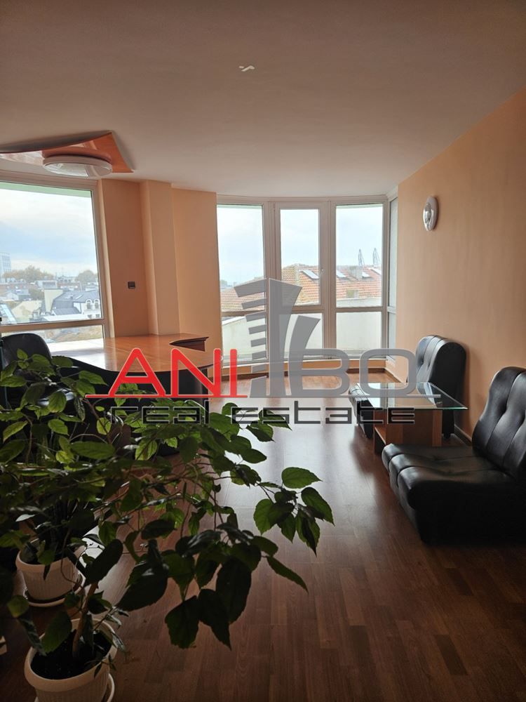 Продава се Офис в Варна, Гръцка махала - 117 кв.м за 2736 €/кв.м - Снимка #2