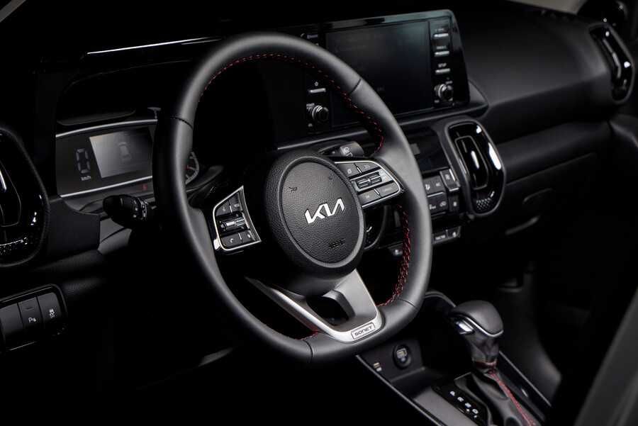 Срочно продается Kia Sonet Prestige (3 позиция)