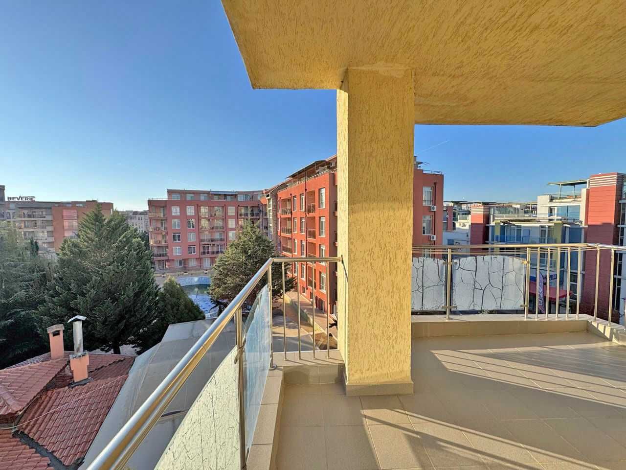 Продава се Тристаен апартамент в к.к. Слънчев бряг - 69 кв.м за 1138 €/кв.м - Снимка #9