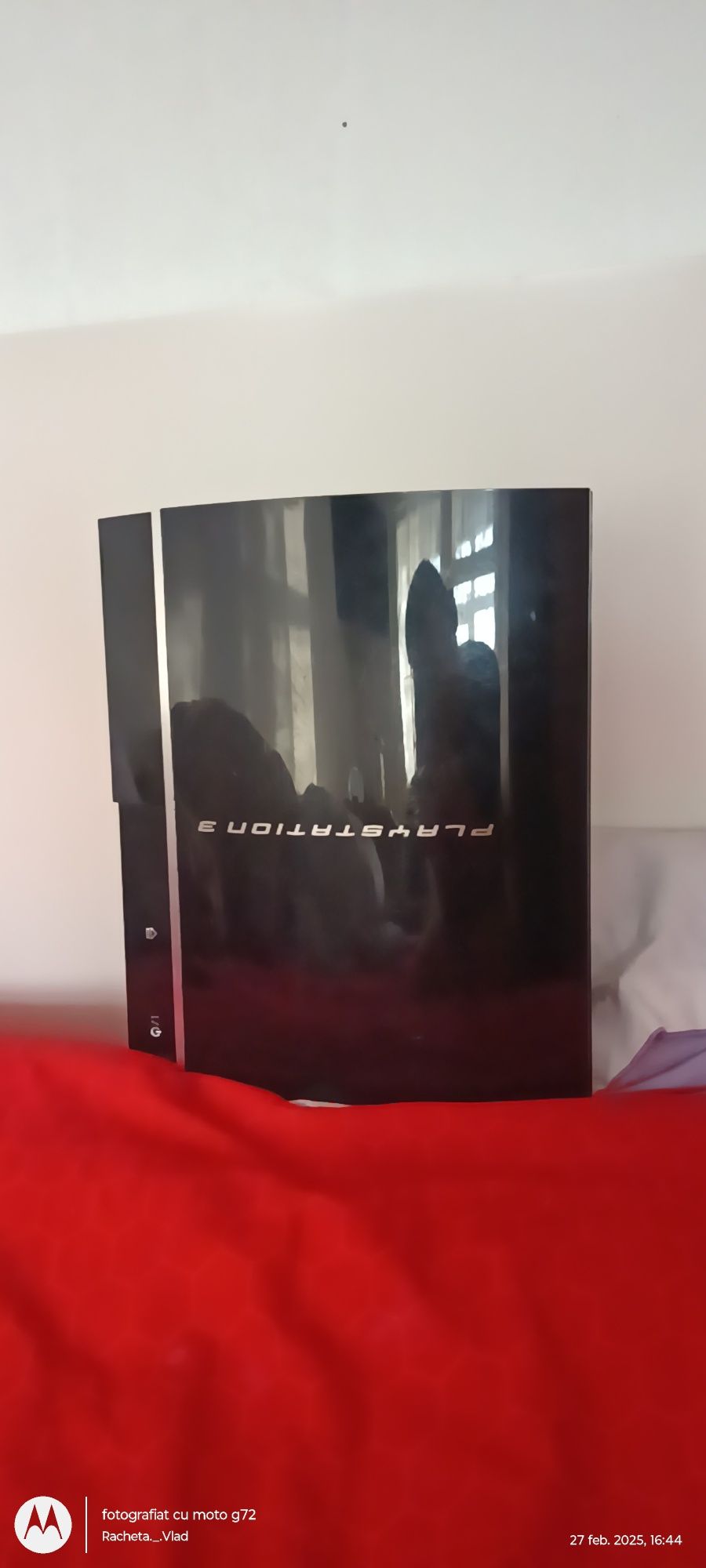 Vand  PS 3, problemă nu citește discul