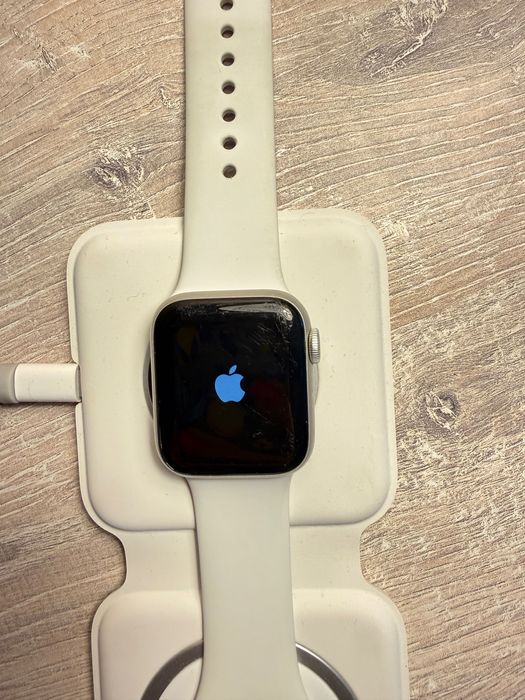 Apple Watch 6 /40 mm