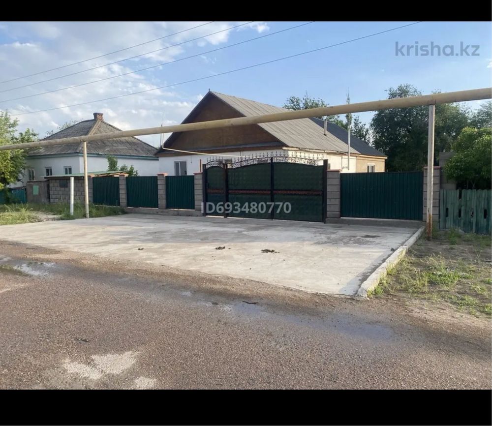 Продам дом из 6 комнат