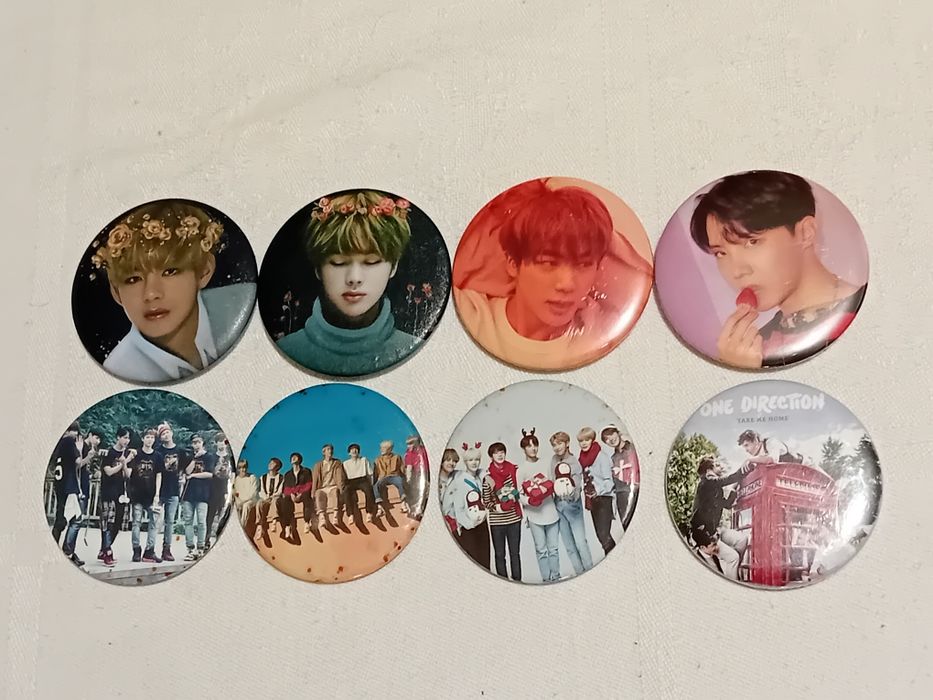 Значки на BTS и 1D