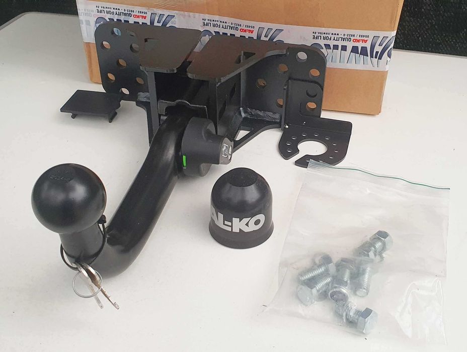 AlKo carlig de remorcare de forta NOU,fixare pe  verticala, demontabil