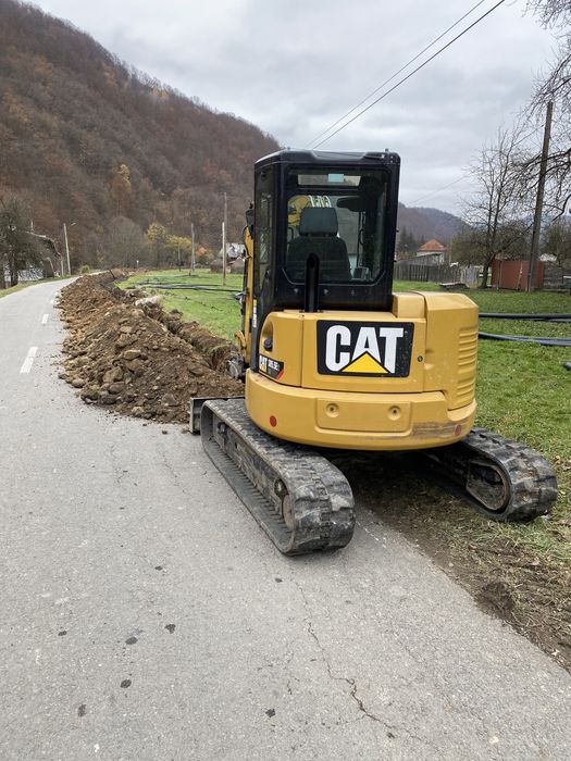 Inchiriez EXCAVATOR Bobcat MiniExcavator Buldo Buldoexcavator Demolez