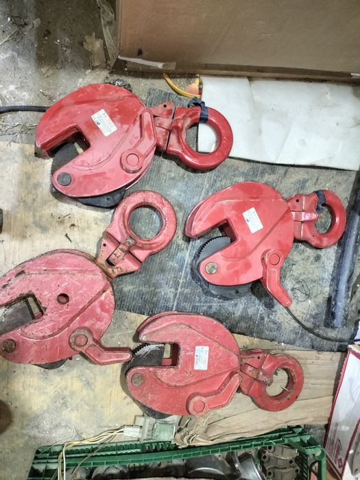 Продам захват (зажим для подьема груза)