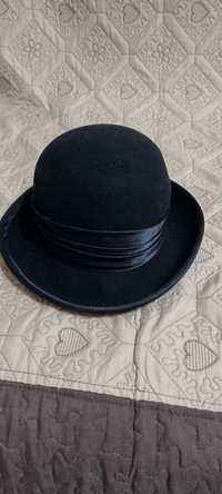 Pălărie neagră boema