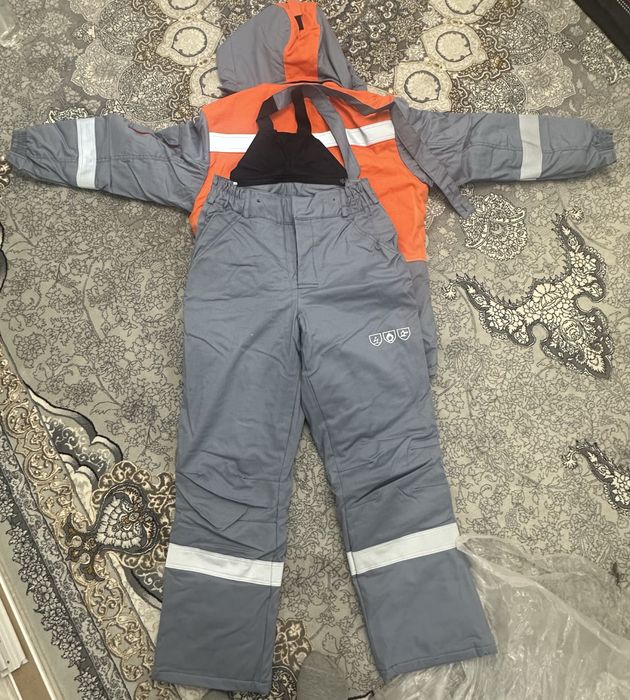 Продам спецодежду