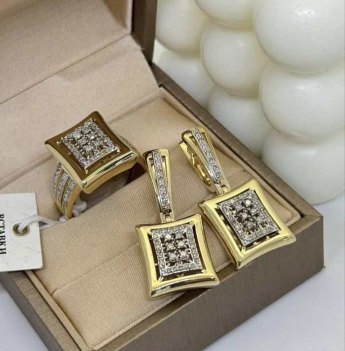 Продам комплект бриллиантов