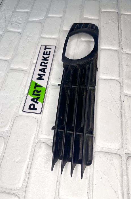 Лява решетка халоген AUDI A8 D3 4E0807681C