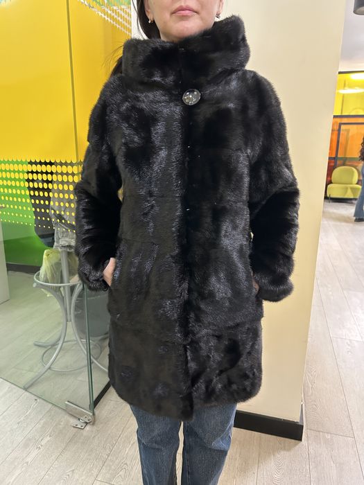 Продам норкувую шубу