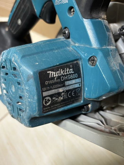 MDM vinde: Fierastrau circular manual Makita+Acumulator DHS680.