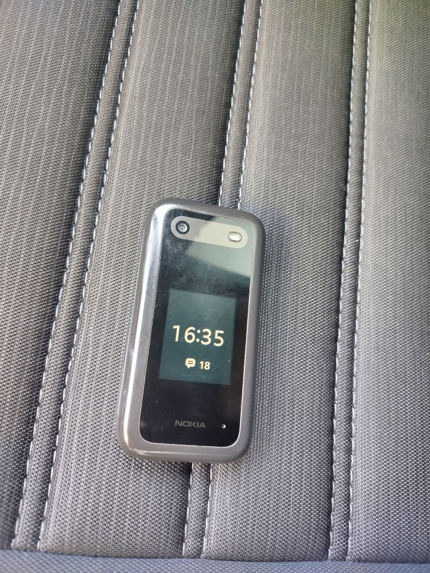 Nokia 2660 Flip original