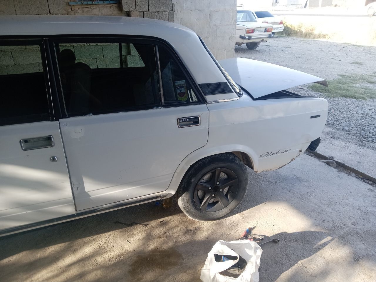 Moshina sotiladi barter bor neksia1 volga3110 vilis469ga barter boʻlad