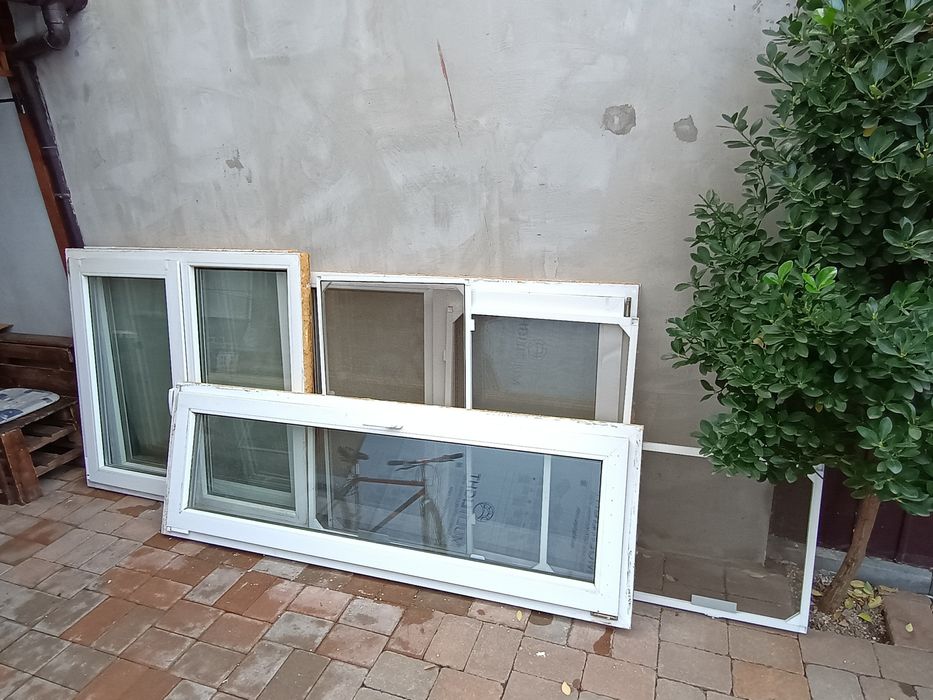 Vând geamuri termopan 300 lei