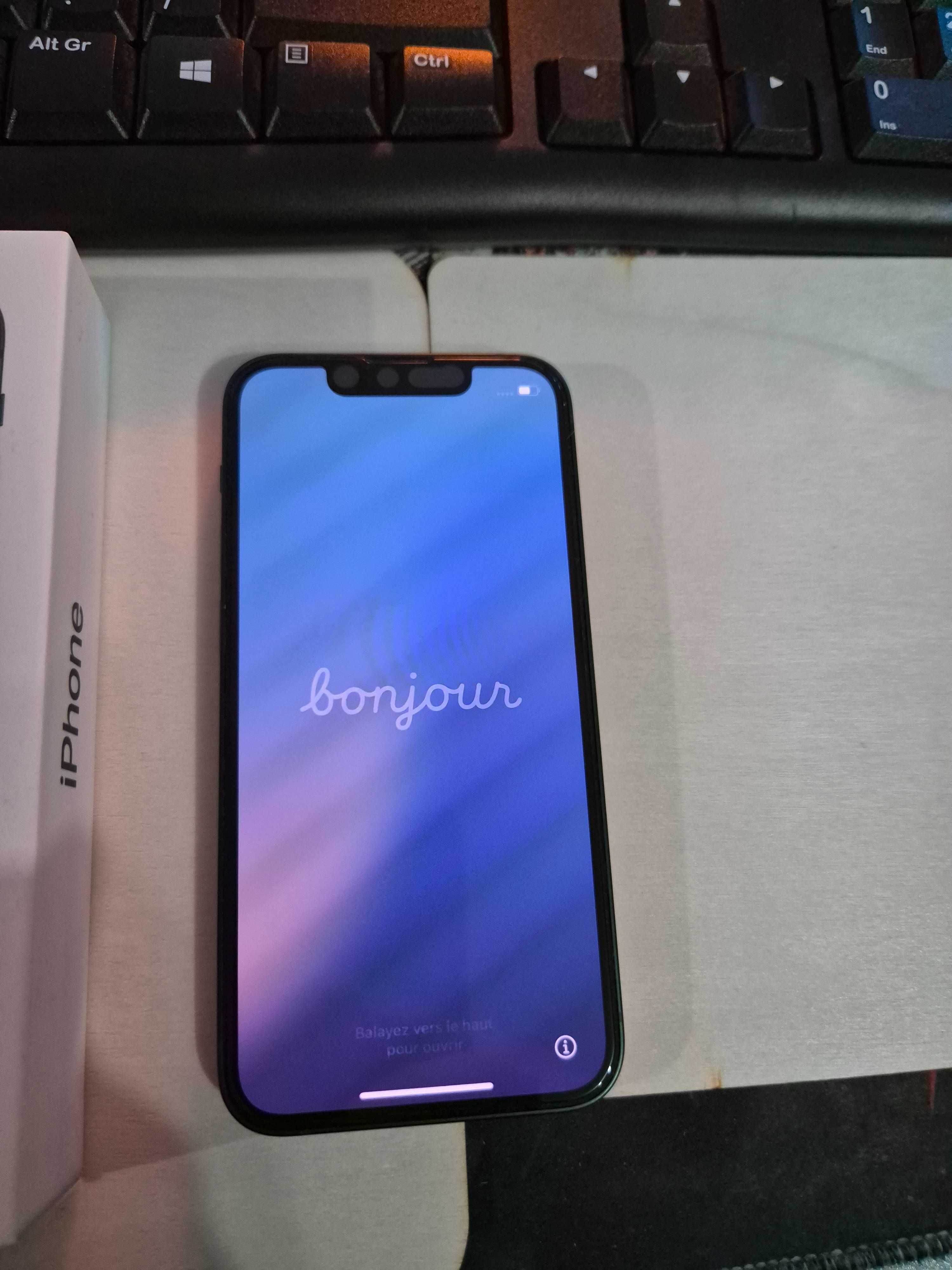 Комплект iPhone 13 mini 128 GB + Apple Watch Series 7 45 mm green