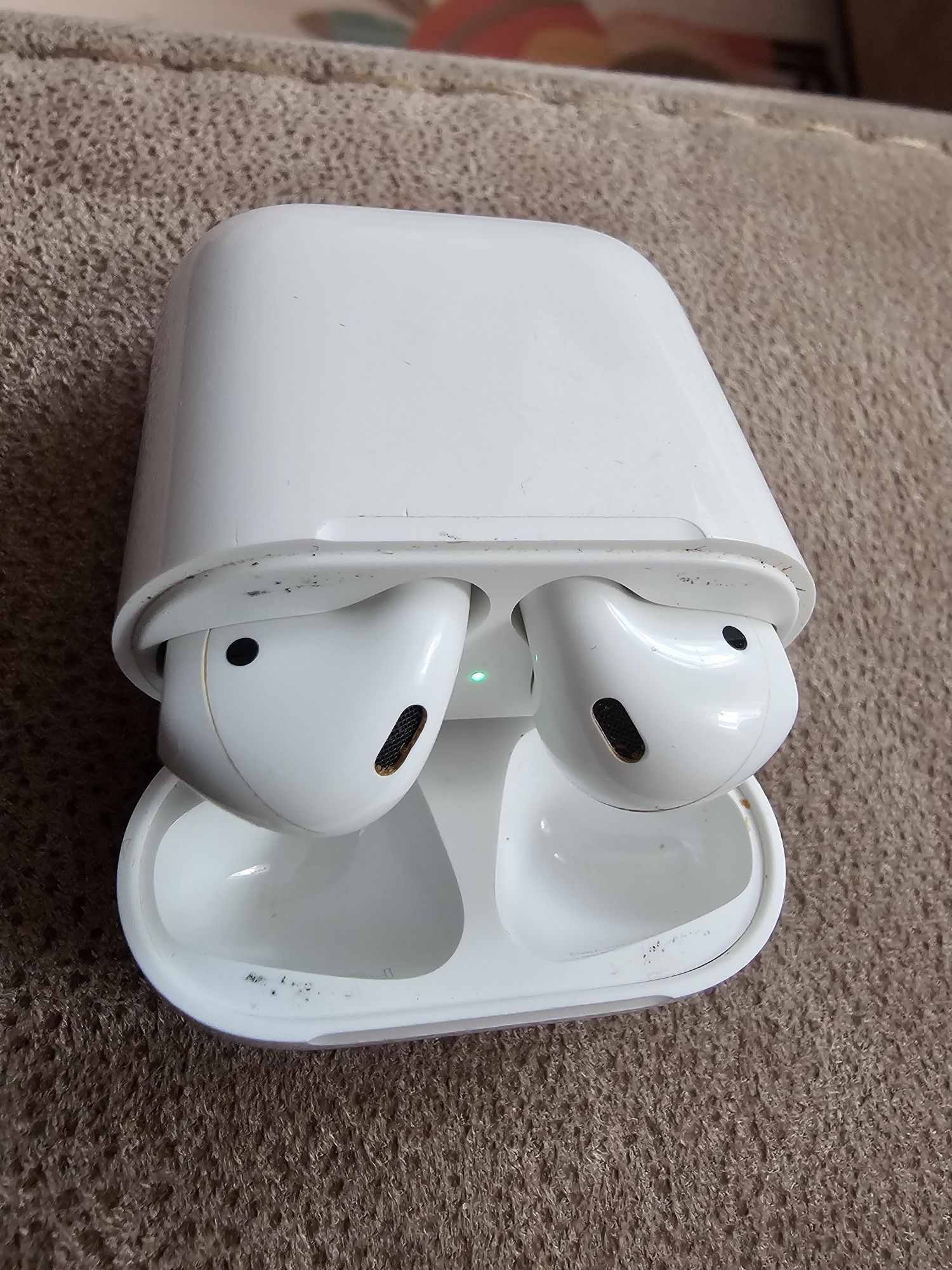 Слушалки Airpods