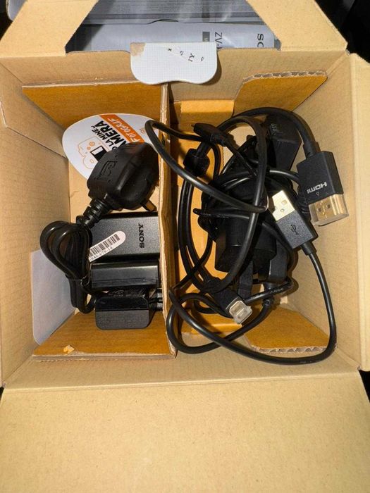 Sony ZV-E10 + Obiectiv 16-50mm + Cabluri live stream