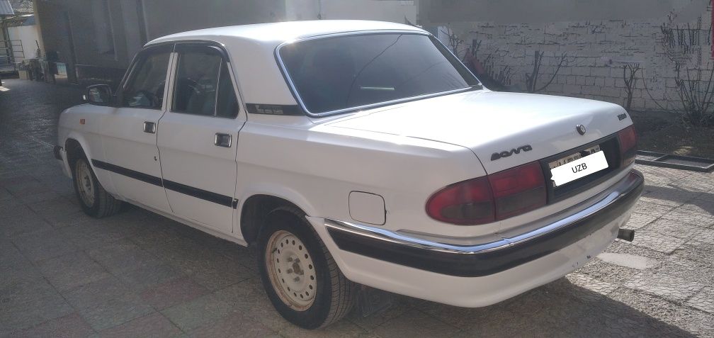 Volga 3110 sotiladi