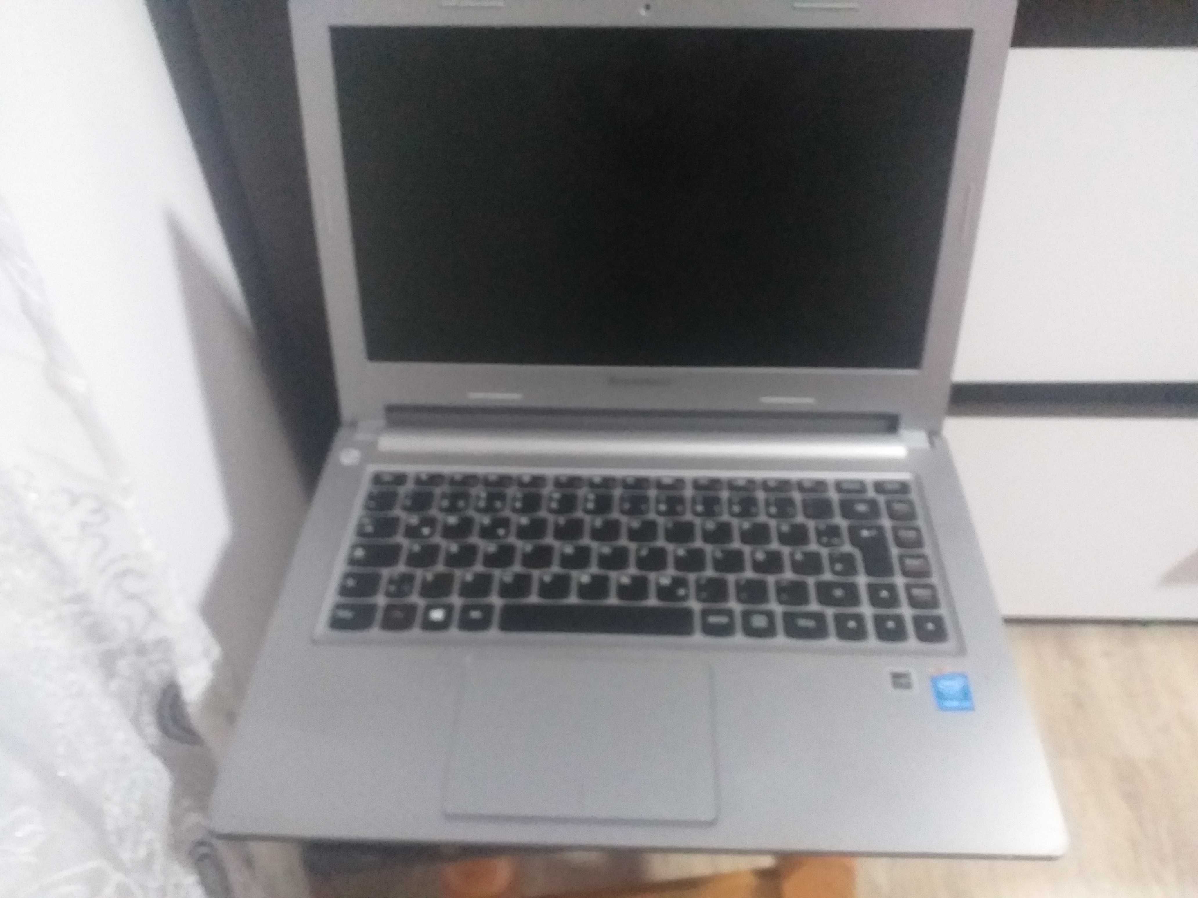 Laptop Lenovo Windows 11