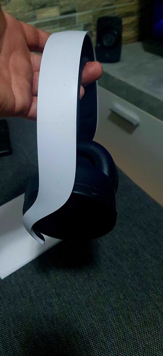 Vând sau schimb căști Sony Playstation Pulse ps5