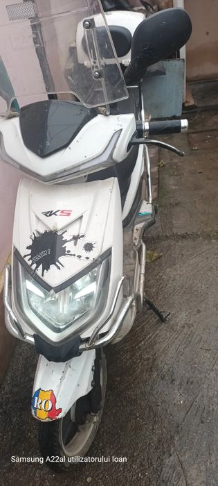 Se vinde scuter electric